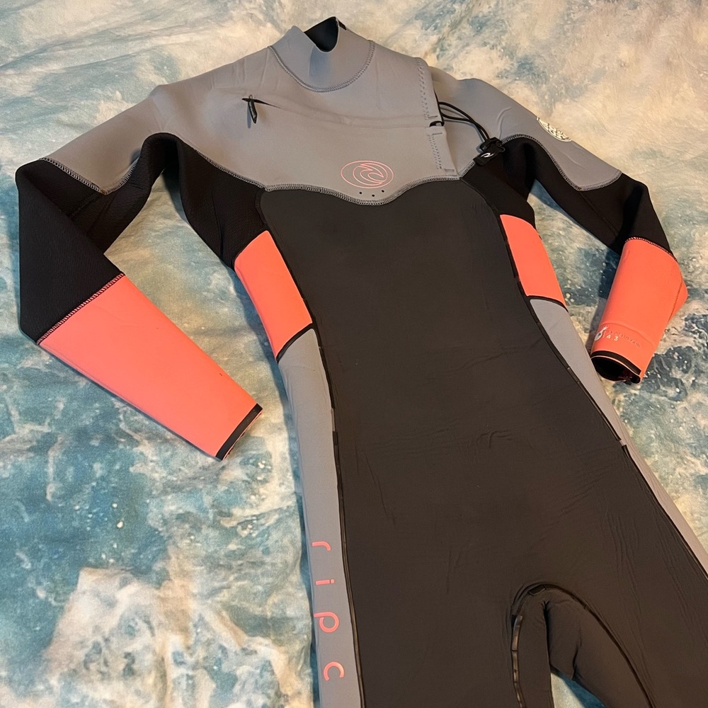 Rip Curl Flashbomb Fusion 4/3 Chest Zip
Fullsuit Wetsuit Size 8
